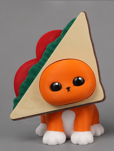 Ginger cat bread collectible displayed with the sandwich accessory.